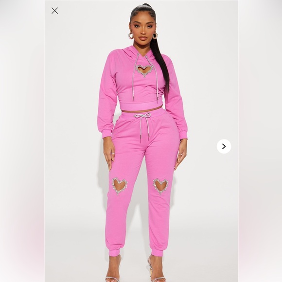 Fashion Nova Tops - Bubble gum pink size small women’s heart cut out jogger set!